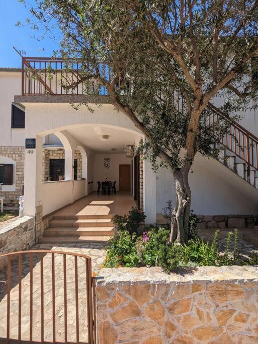 Zeezicht Appartement 50M From Beach Srima Ngoại thất bức ảnh